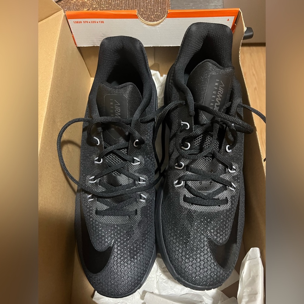 Nike infuriate black brand new size 12 men sneaked